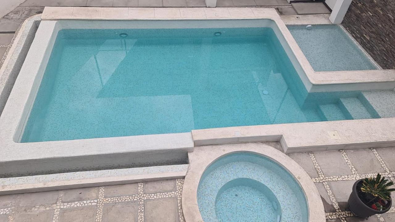 ホテル Casa Blanca Oaxtepec Tlayacapan エクステリア 写真